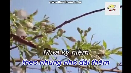 Mua Qua Pho Vang . karaoke mp4 .Moi Nam Song Ca