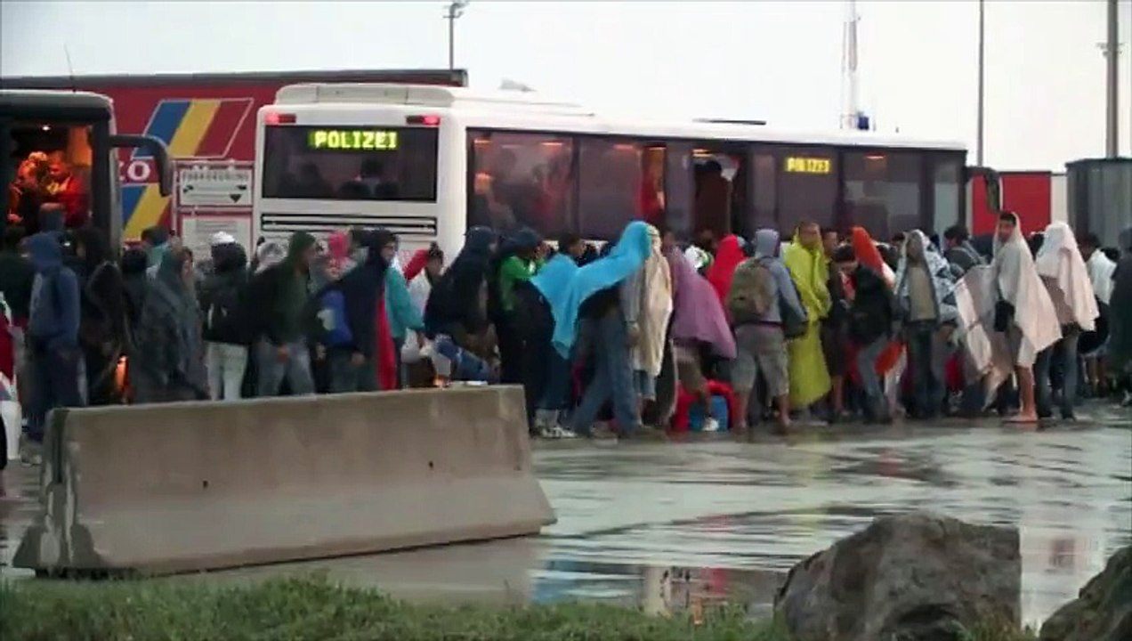 10 000 migrants en provenance de Hongrie attendus en Autriche