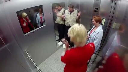 Best Elevator Spider Prank-iPad Magic