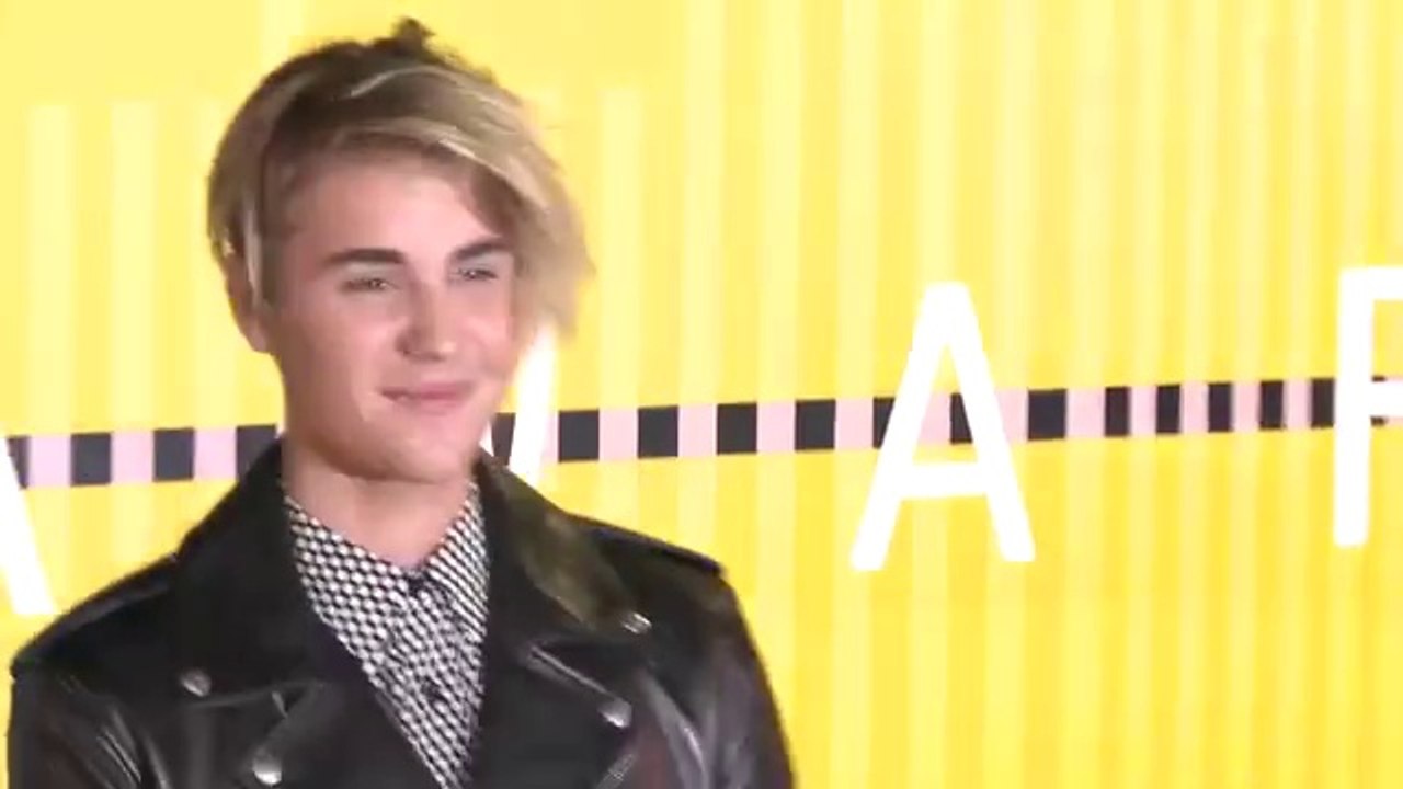 Justin Bieber Secret Selena Gomez Message In 'What Do You Mean'  Hollywood News On Fantastic Videos