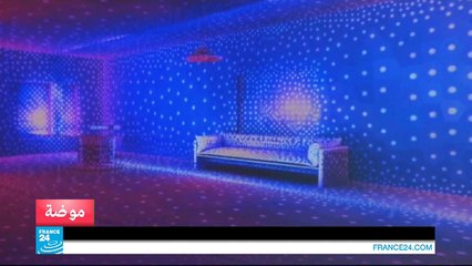 وجه متحول يمثل التفاعل بين الموضة والتقنية الحديثة يجتاح الانترنت!!