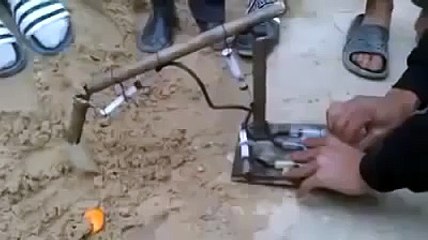 Mini hydraulic excavator made by syringes