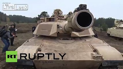 Descargar video: Latvia: See M1A2 Abrams TANKS in US Army combat demo