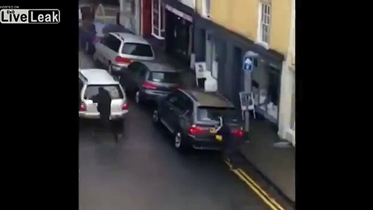 Robbery at Clifton Village Jewellery Shop in Bristol