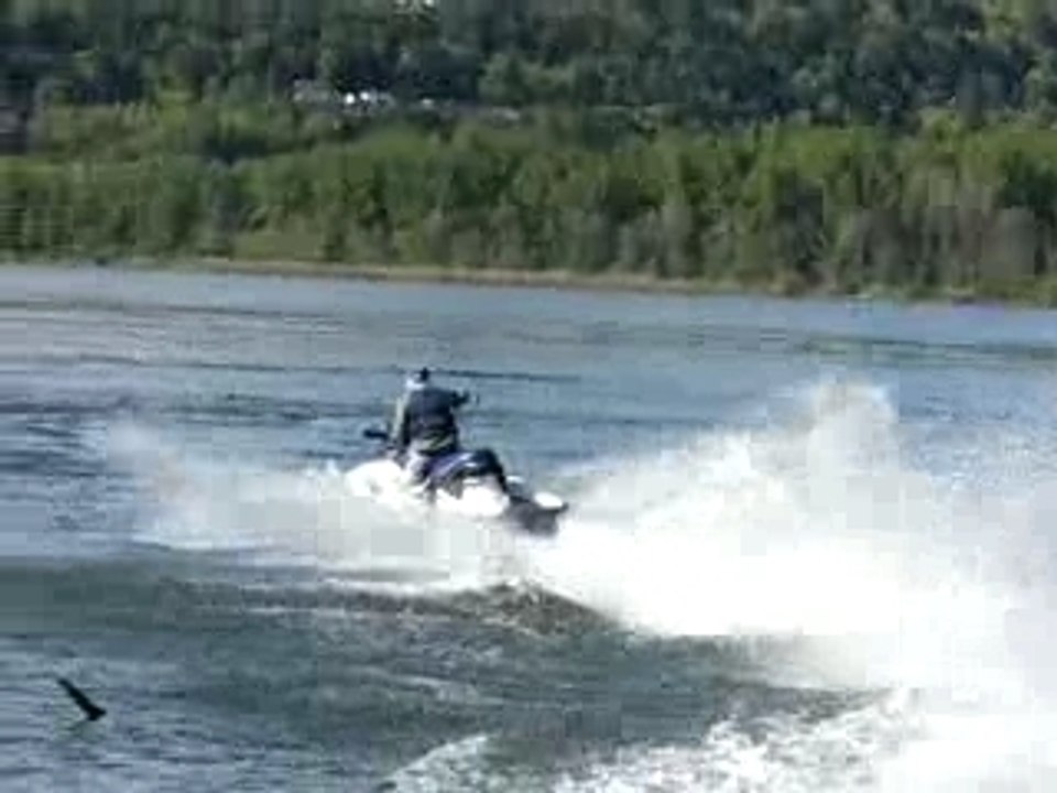 Hump Jetski Fun
