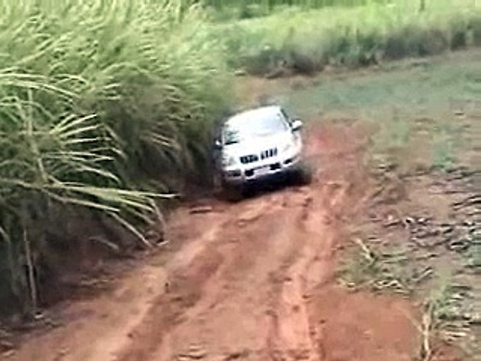 OFF ROAD 4X4 LAND CRUISER PRADO
