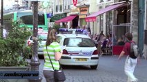 Stupid french cop in a hurry almost knocked down pedestrians