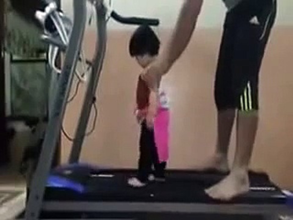 Little Kid Run In Tradmile