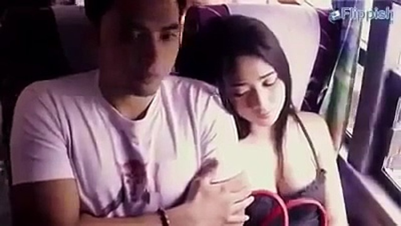 Aprovecharse en el bus de la gente dormida
