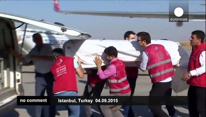 Aylan buried with his bother in Kobani