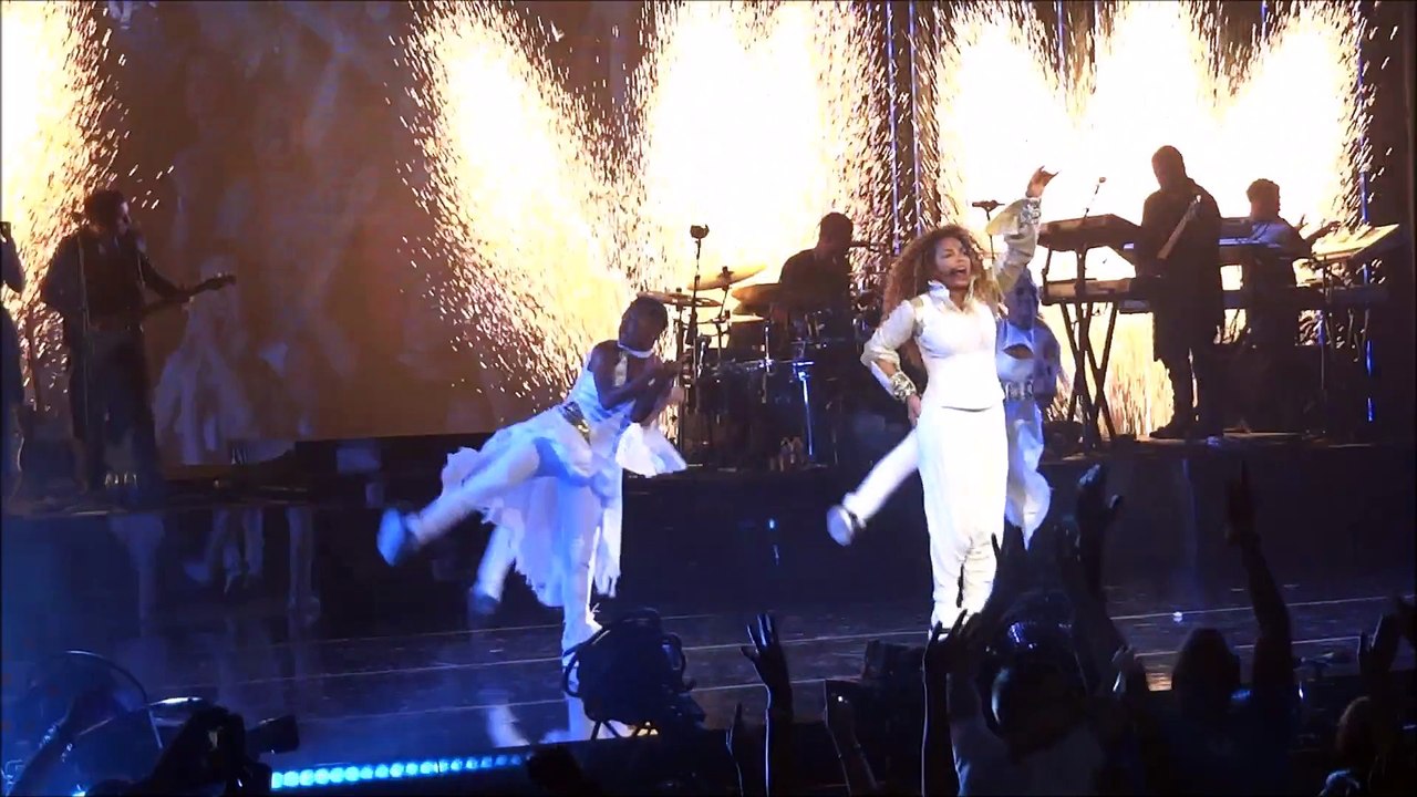 Janet Jackson "TogetherAgain" Vancouver 2015
