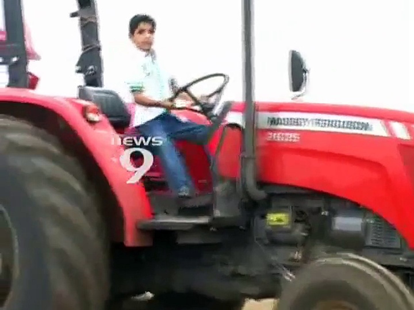 ⁣child driving