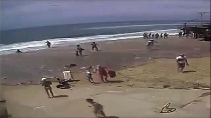 Odessa in the middle of UFO fight cause of unknown Tsunami (CIGAR AND ORB TYPE)