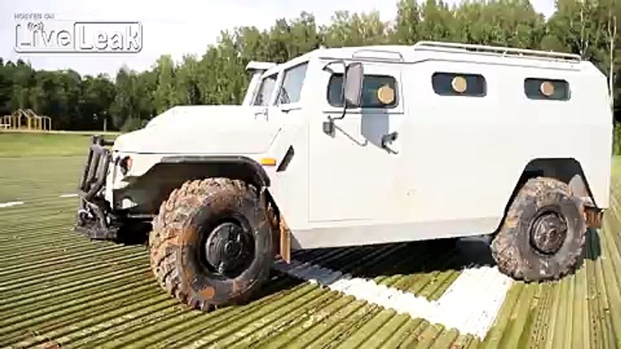 GAZ-2330 Tigr !