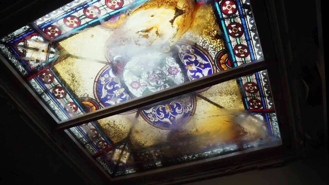 Visité cet asile abandonné pour enfants... Flippant!