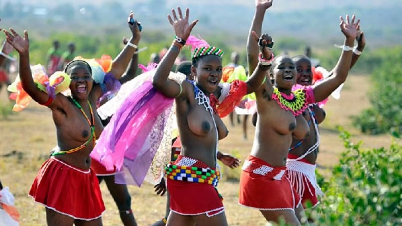 THE ZULU AND SWAZILAND REED DANCE AT A GLANCE (Cultural)