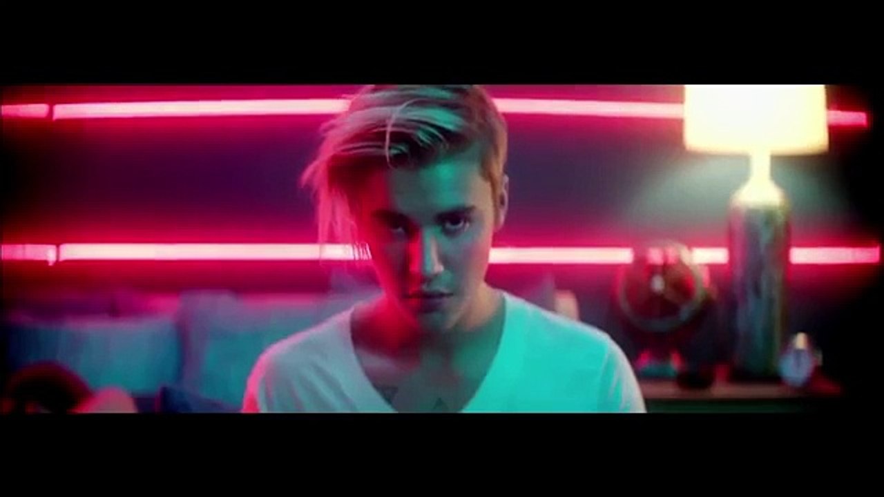 Justin Bieber Reveals Why He Cried At MTV VMAs 2015 Hollywood News