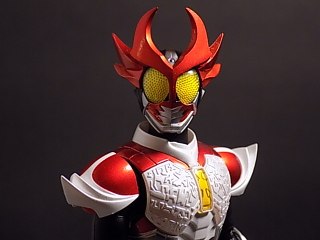 S. H. FIGUARTS KAMEN RIDER AGITO (SHINING FORM) FIGURE REVIEW
