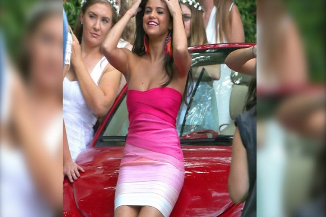 Selena Gómez se une a Zac Efron en Malditos Vec...