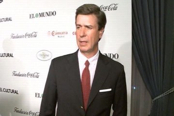 Cayetano Martínez de Irujo acoge a dos familias sirias