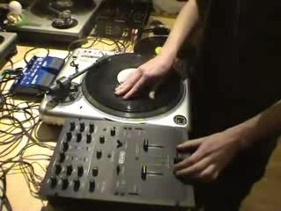 Session scratch part 2 le 10.3.07 @ DJ F
