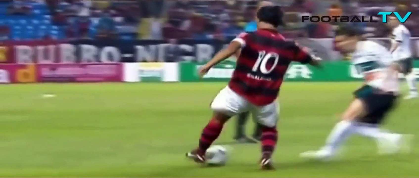 Ronaldinho Gaucho ● Humiliating Nutmeg Skills Show ●   HD