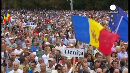 Moldova'da halk sokağa indi