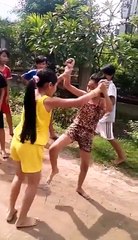 Trẻ trâu quýnh lộn rồi rủ chịch xã giao.