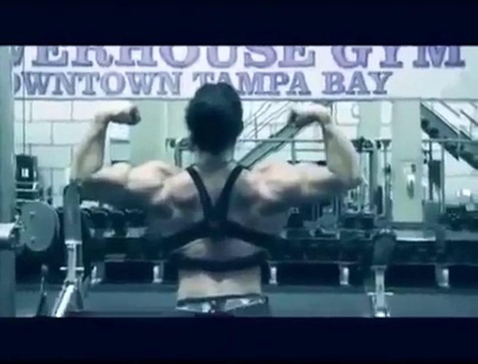 Larissa Female Traning Fitness Bodybuilding Workout