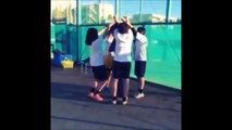 Japanese school kids do the Danson dance