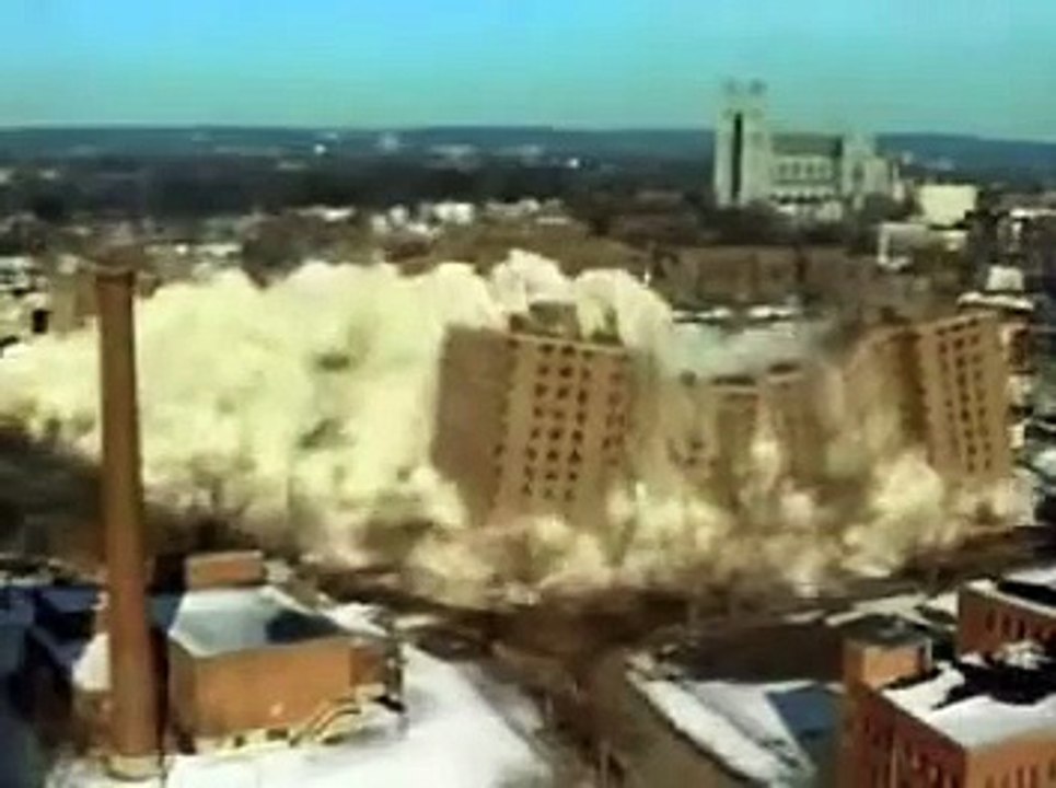WTC Collapse VS. Controlled Demolition
