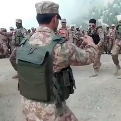 Pak Fauj Ke Jawan