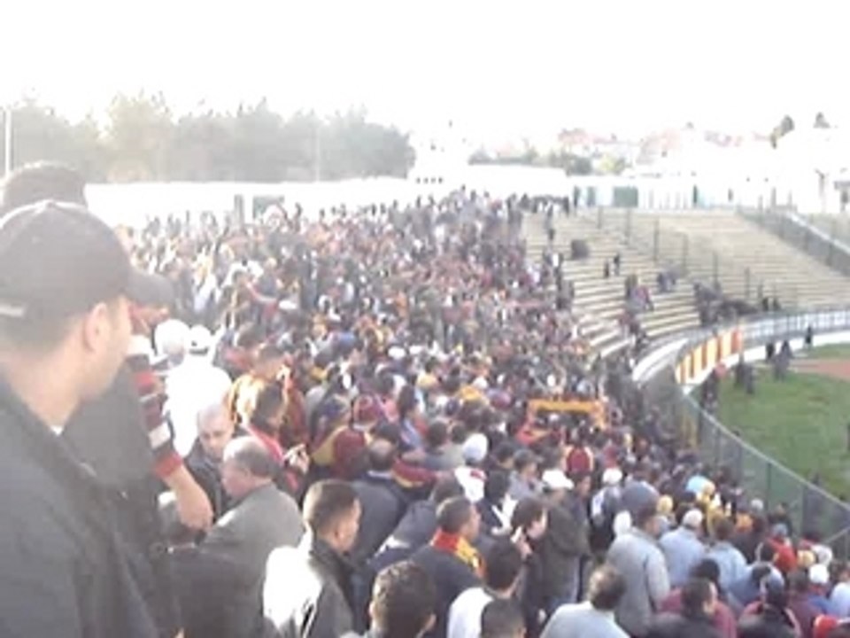 joumour taraji insulte le club africain