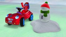 Zeemzoom - Çizgi Film -  Akıllı araba Lego bize kardan adam yapıyor