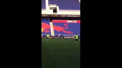 Neymar and Marcelo great keepy uppy play before Costa Rica game 2015