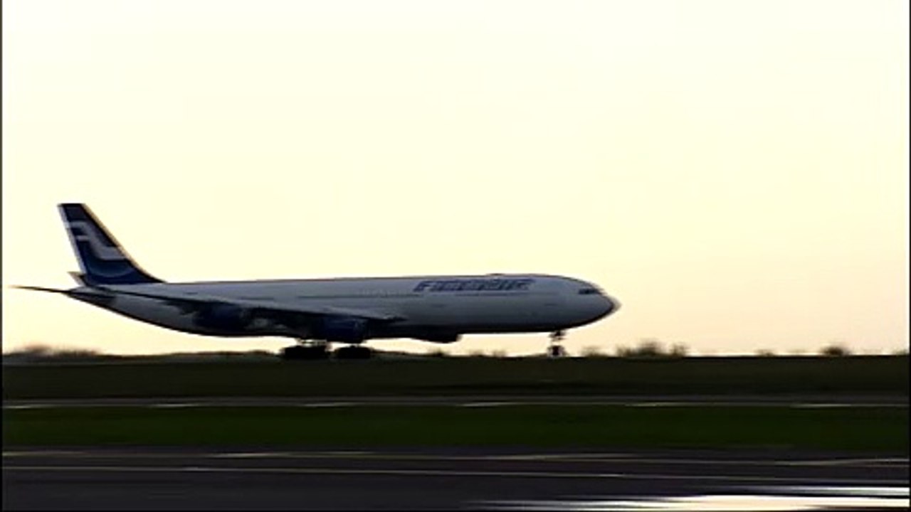 finnair airbus a 340-300 takeoff