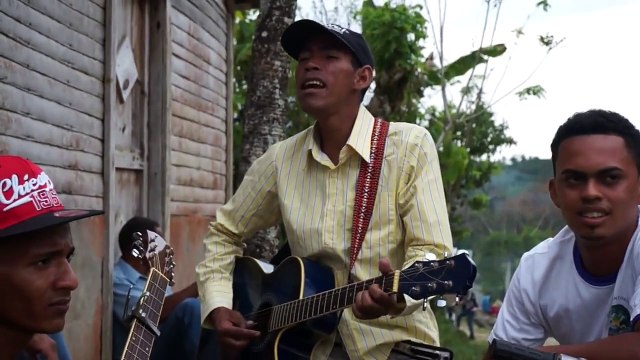Bachata Music in Vuelta Larga (Música Bachata de Vuelta Larga)