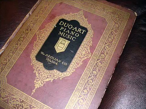 Vladimir Horowitz, age 25, plays Two Chopin Etudes on Duo-Art Piano Roll