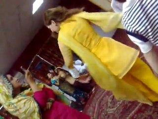 very Hot Sexy Dance......