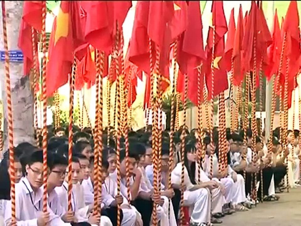 Truong Phan Dinh Phung Khai Giang
