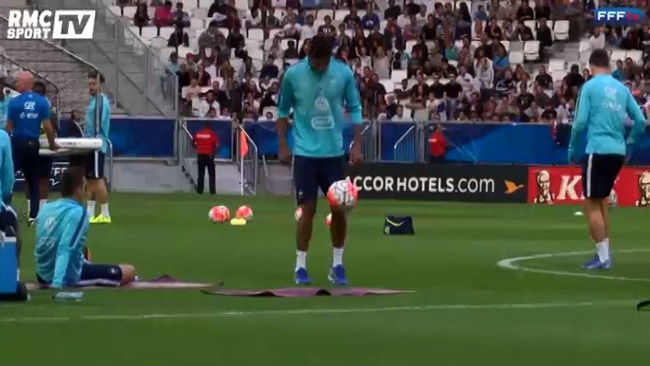 Raphaël Varane régale en jonglant