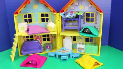 Video herunterladen: Peppa Pig SLEEPOVER Slumber Party Play Doh Sleeping Bags and Blind Bags Peppa Pig Toys DisneyCarToys