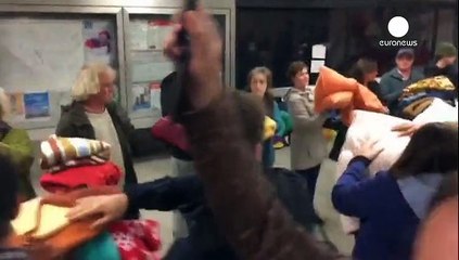 Німеччина: ультраправі зустрічають мігрантів протестами