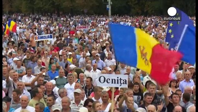 Молдовани вимагають відставки президента, уряду і перевиборів