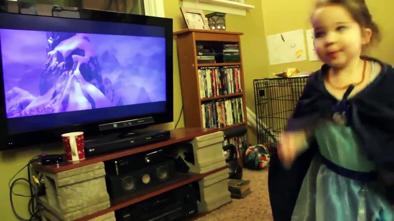 Two Year Old l Sings and Dances to Disney's Frozen "Let It Go"