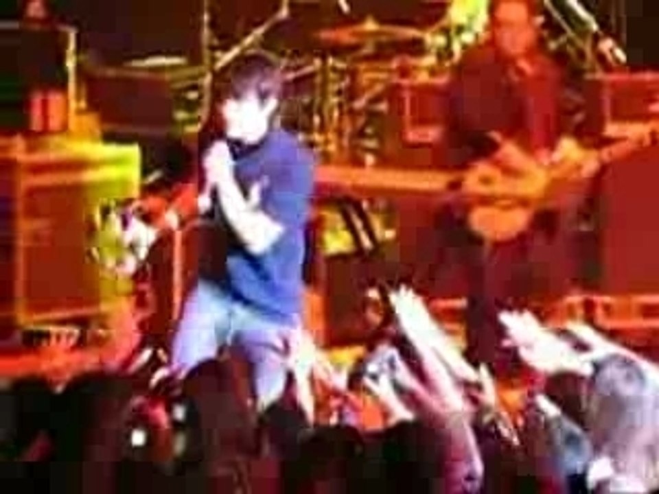 S.O.S -new song- Jonas Brothers