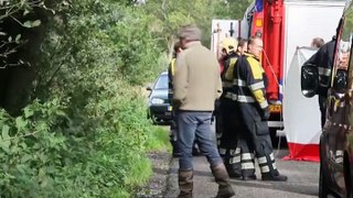 Beelden: Bromfietser overleden bij ongeluk in Doezum - RTV Noord