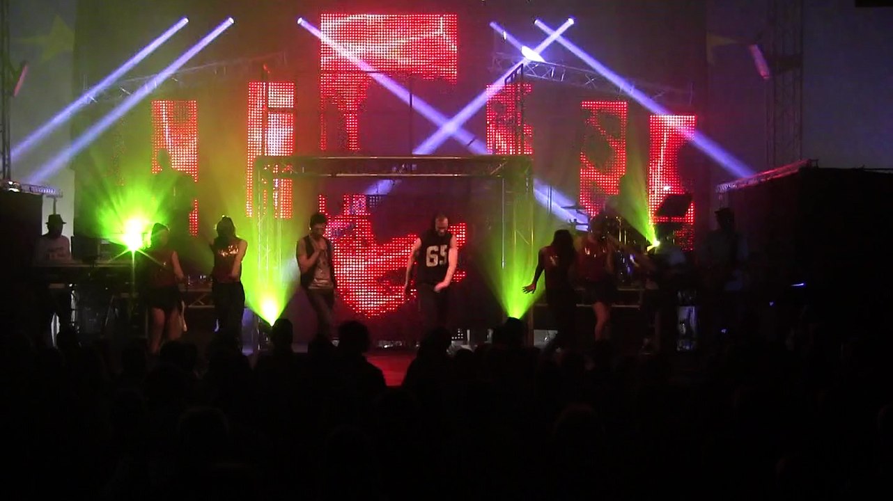 Uptown funk LACADANSE