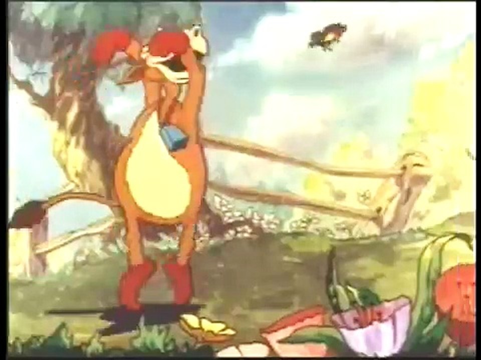 FREE FOOTAGE - Cartoon Dancing Cow