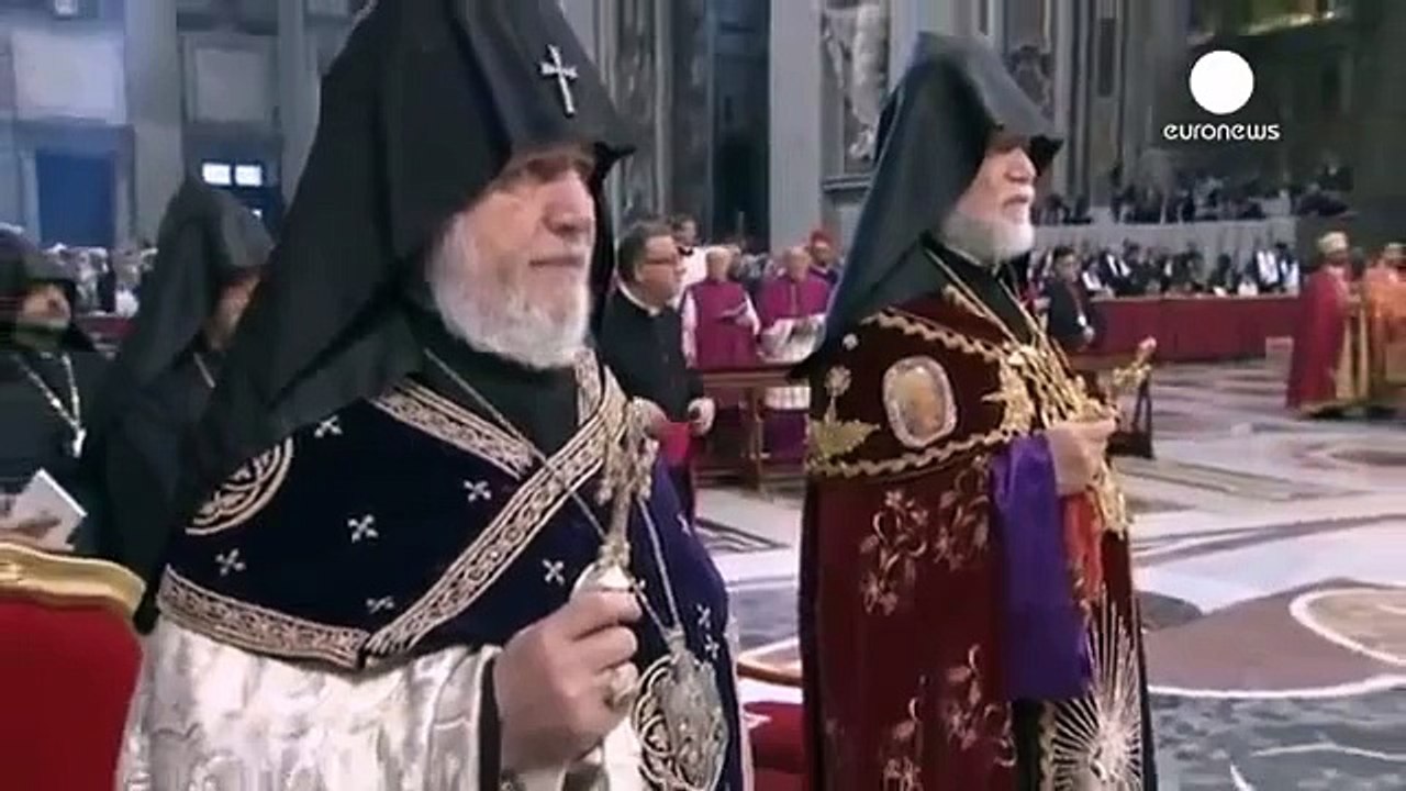 Pope Francis refers to 'genocide' over WWI massacre of Armenians